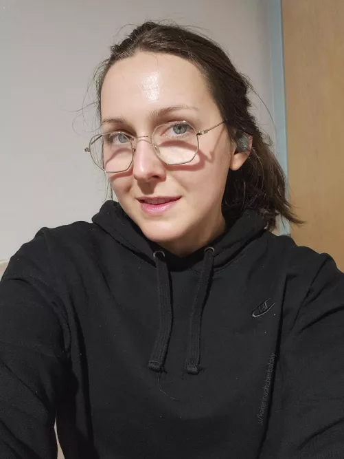 Sweaty selfie, messy hair by katerinashcherbatsky