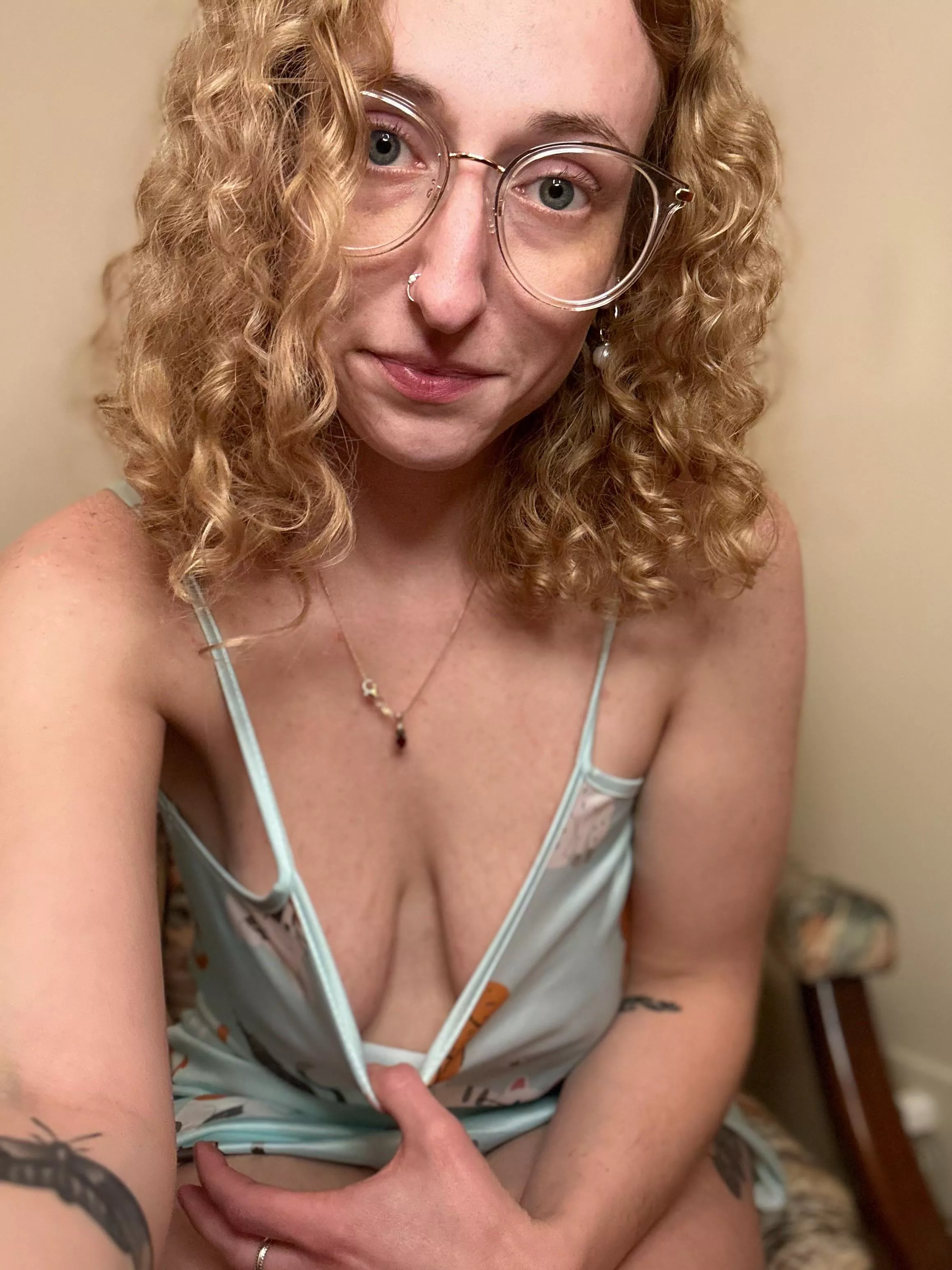 Taking sleepover applications ;) posted by curly_girly69