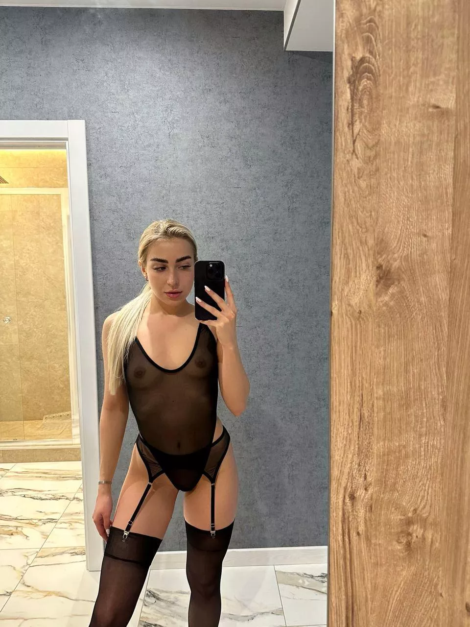 Tell me where do you want to kiss me babe posted by kindias2020