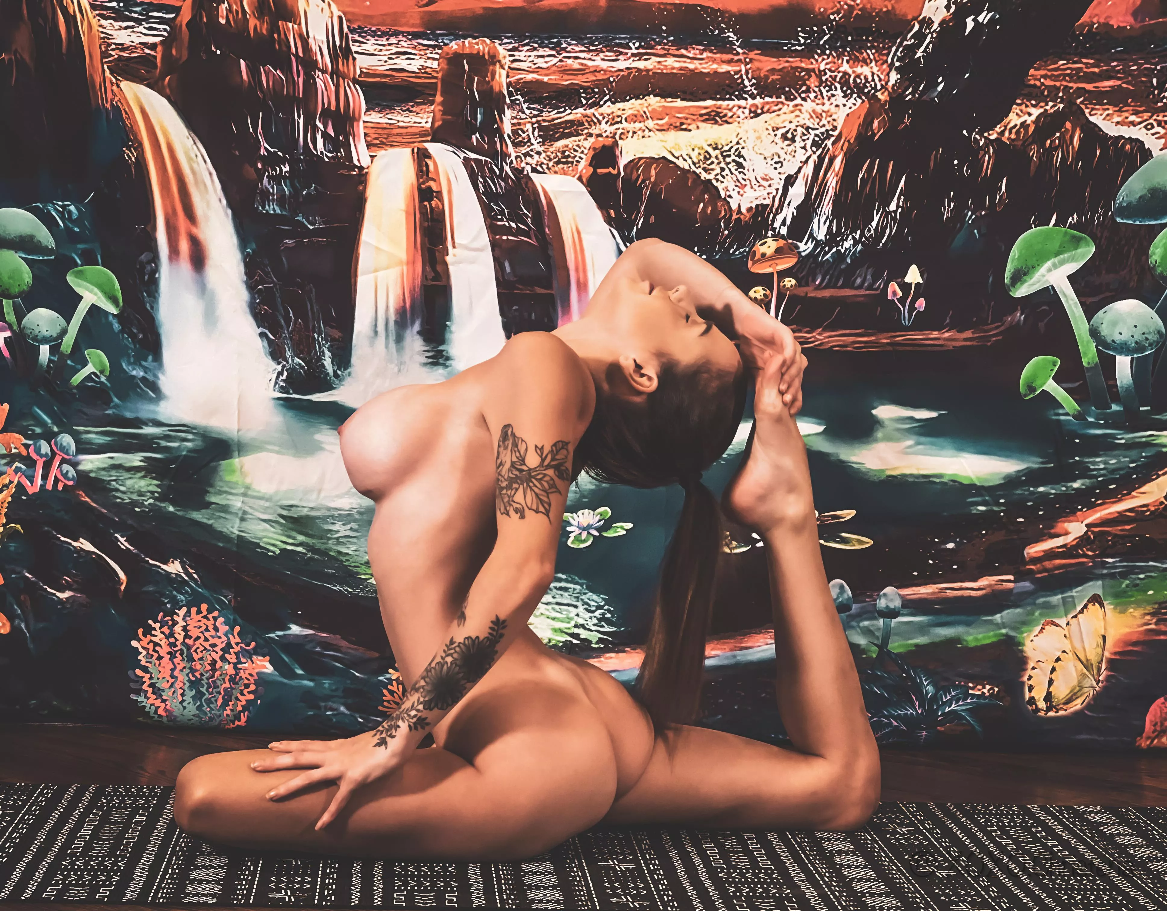 Thanks for the invite this is from a photoshoot with XOXO.Christena yoga instructor  posted by NWA_Productions