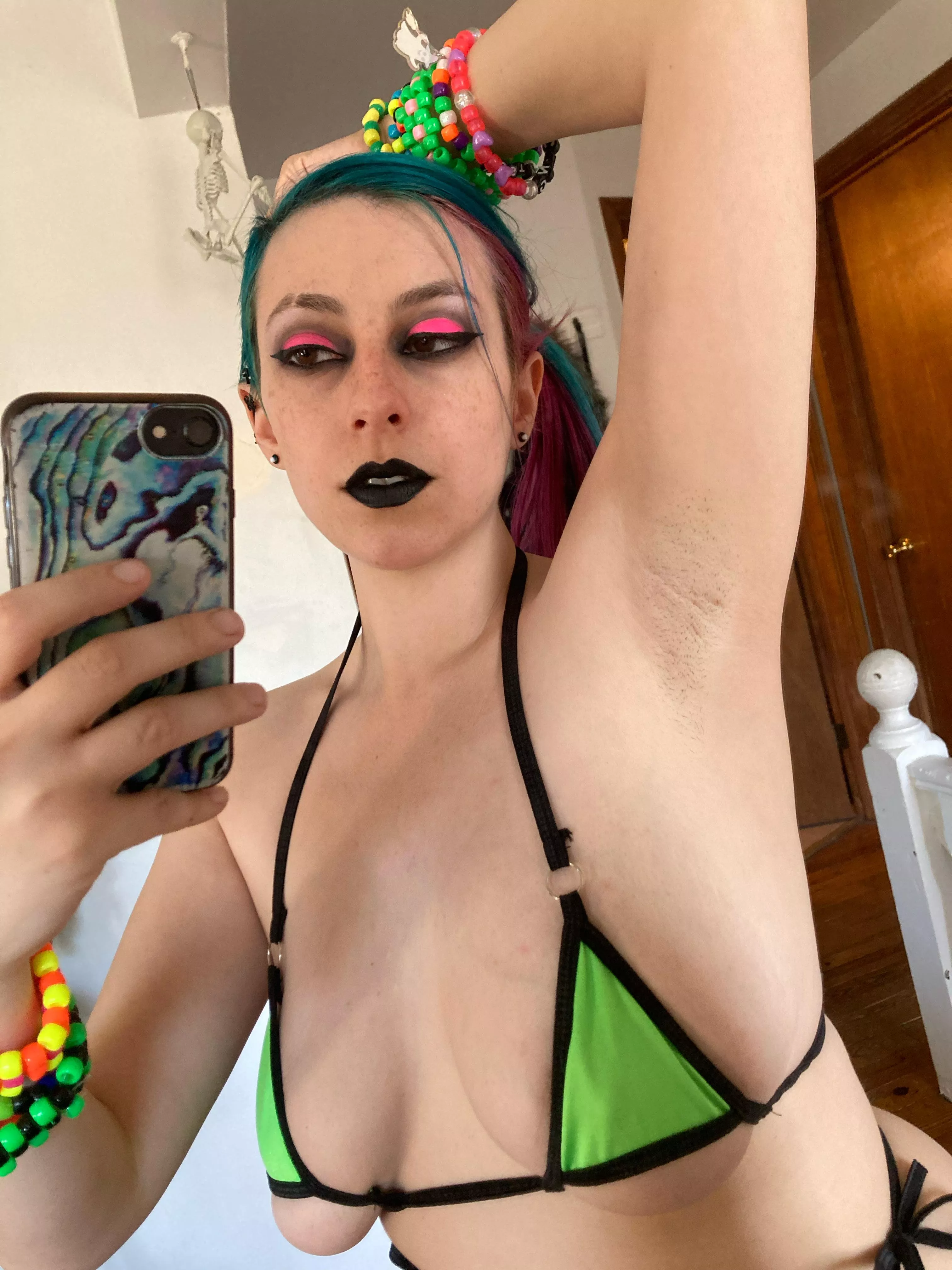 The beginning of some stubble posted by Blue-Haze-Babe