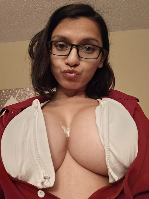 Theyre so big Im bursting out by goddess_rarity1