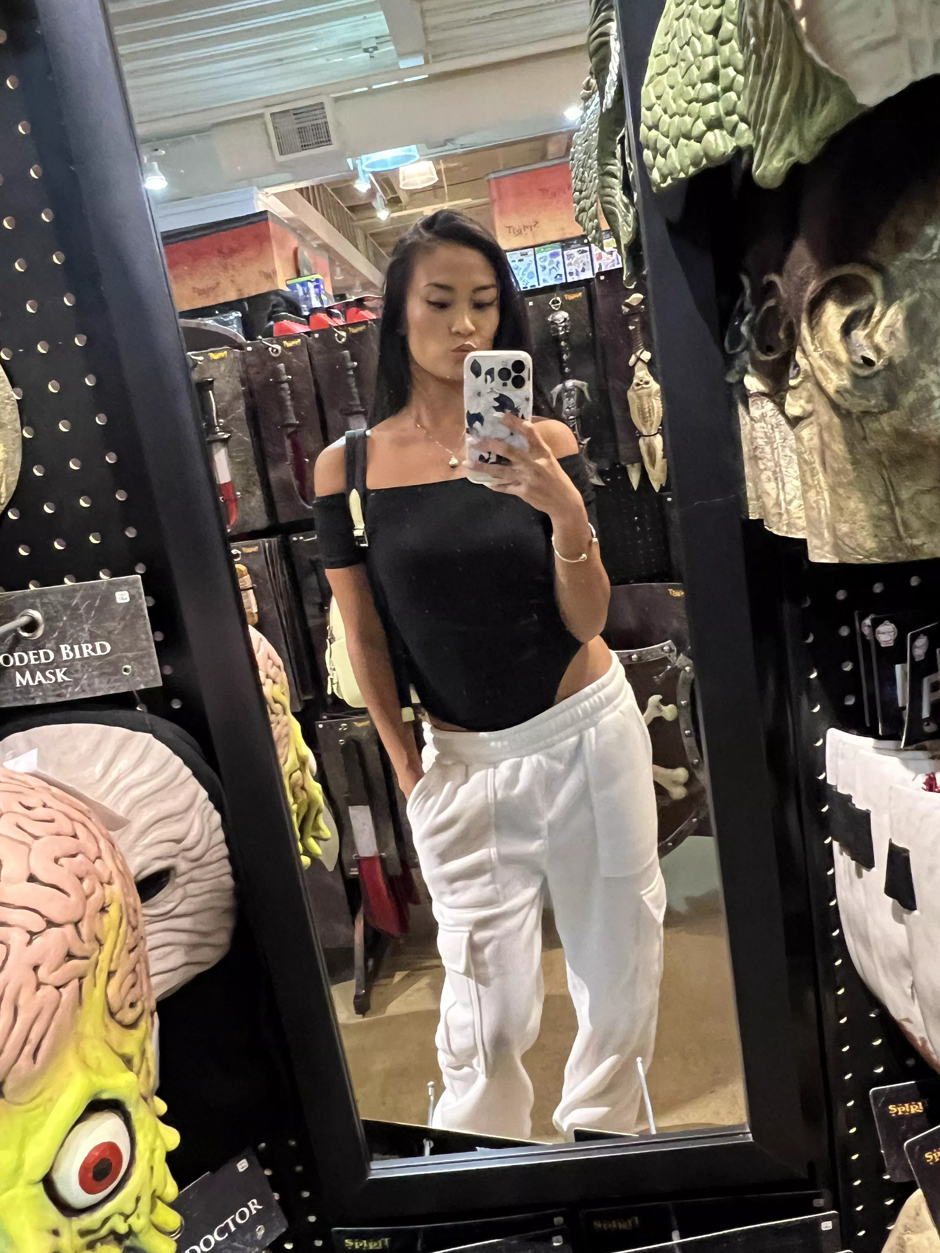 what do you think about my look? posted by sunshinesinaxo