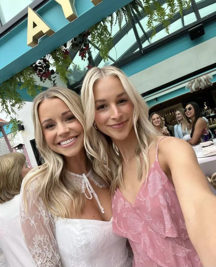 white or pink? [2] posted by devilndaisies