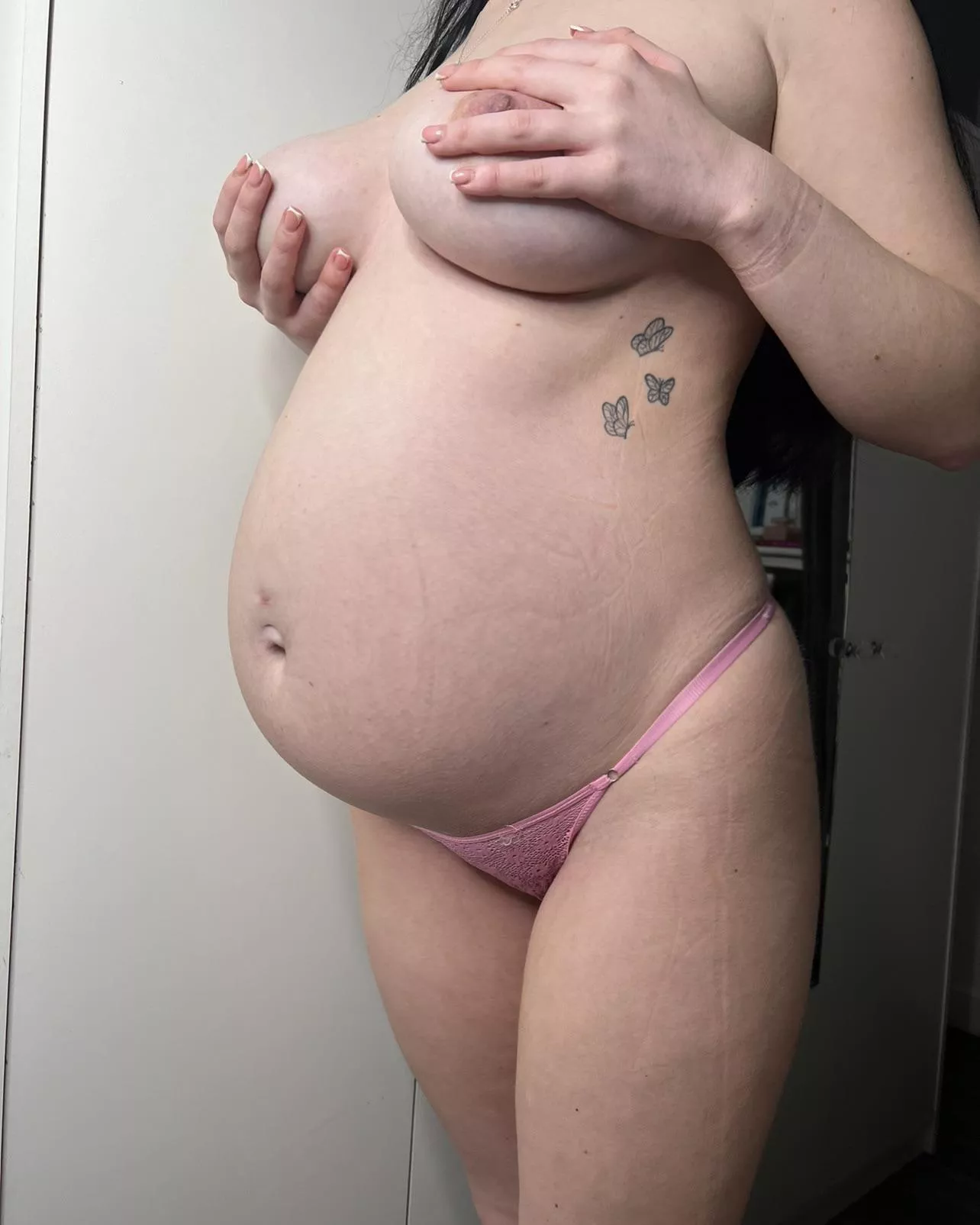 Would you fuck me until I get contractions ? posted by Ariamilan