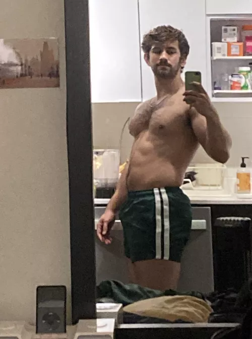 Yeah I still use an iPod (30) by leolyons_94