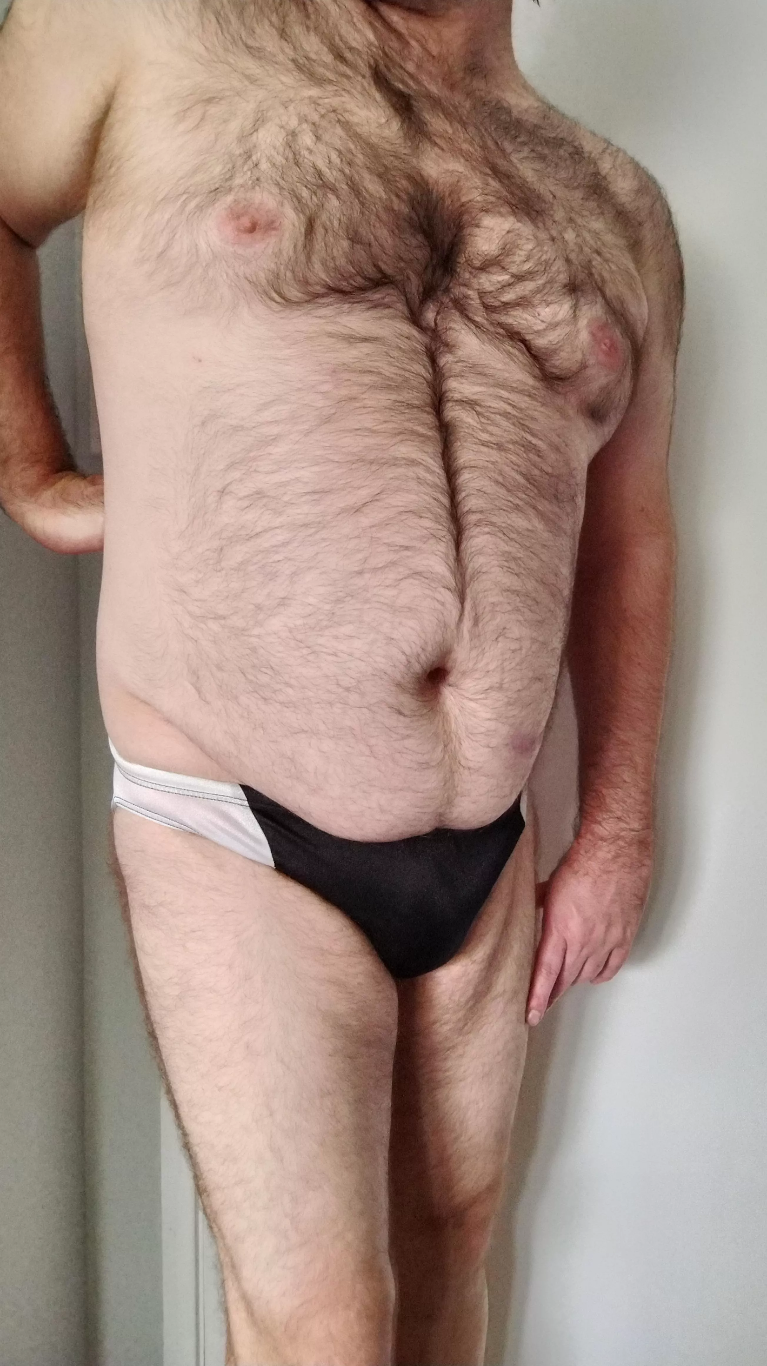 (42) Hi boys. DMs open.  posted by th1rstyb0y