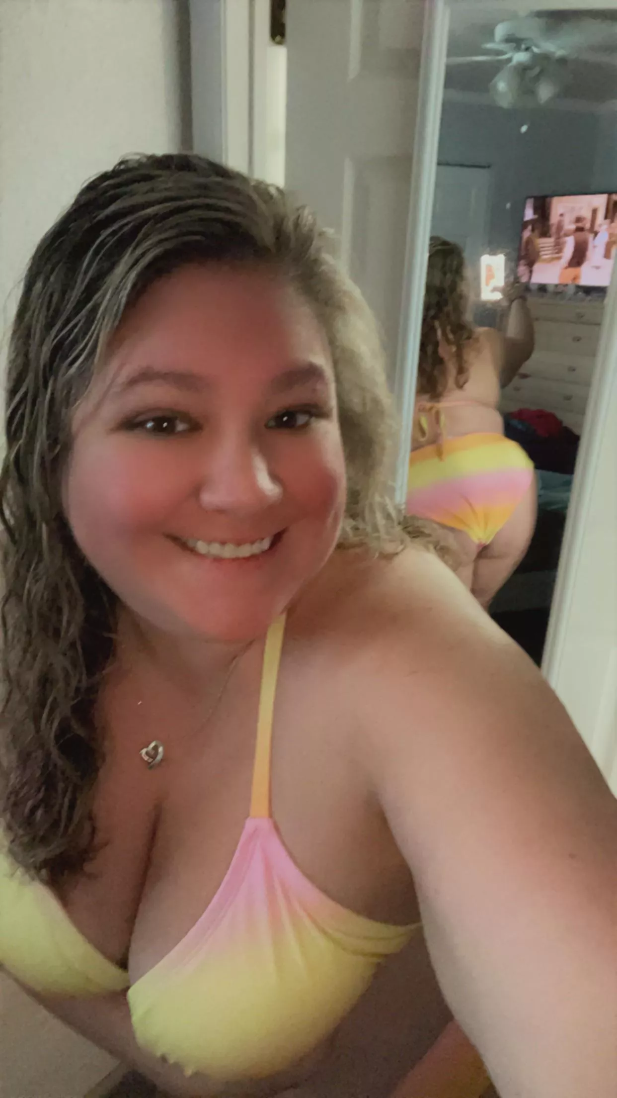 Always swimsuit weather here👙☀️ posted by ElizaMelons