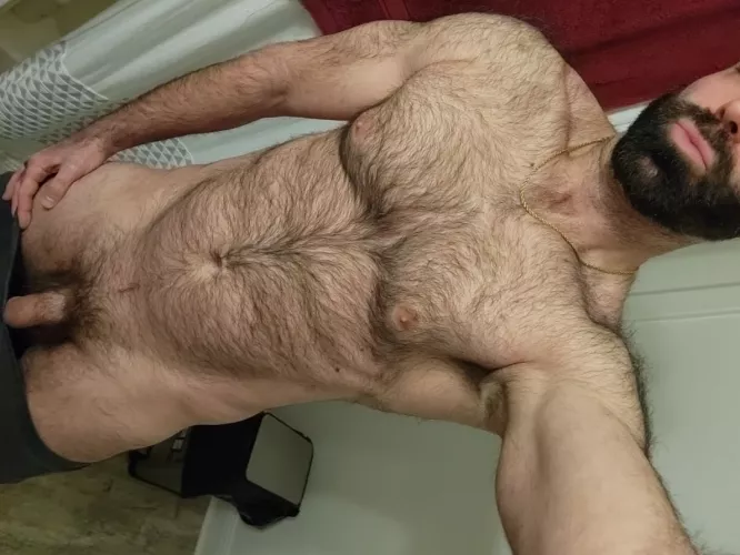 Are older dilfs your type?  by hot_dilf6960