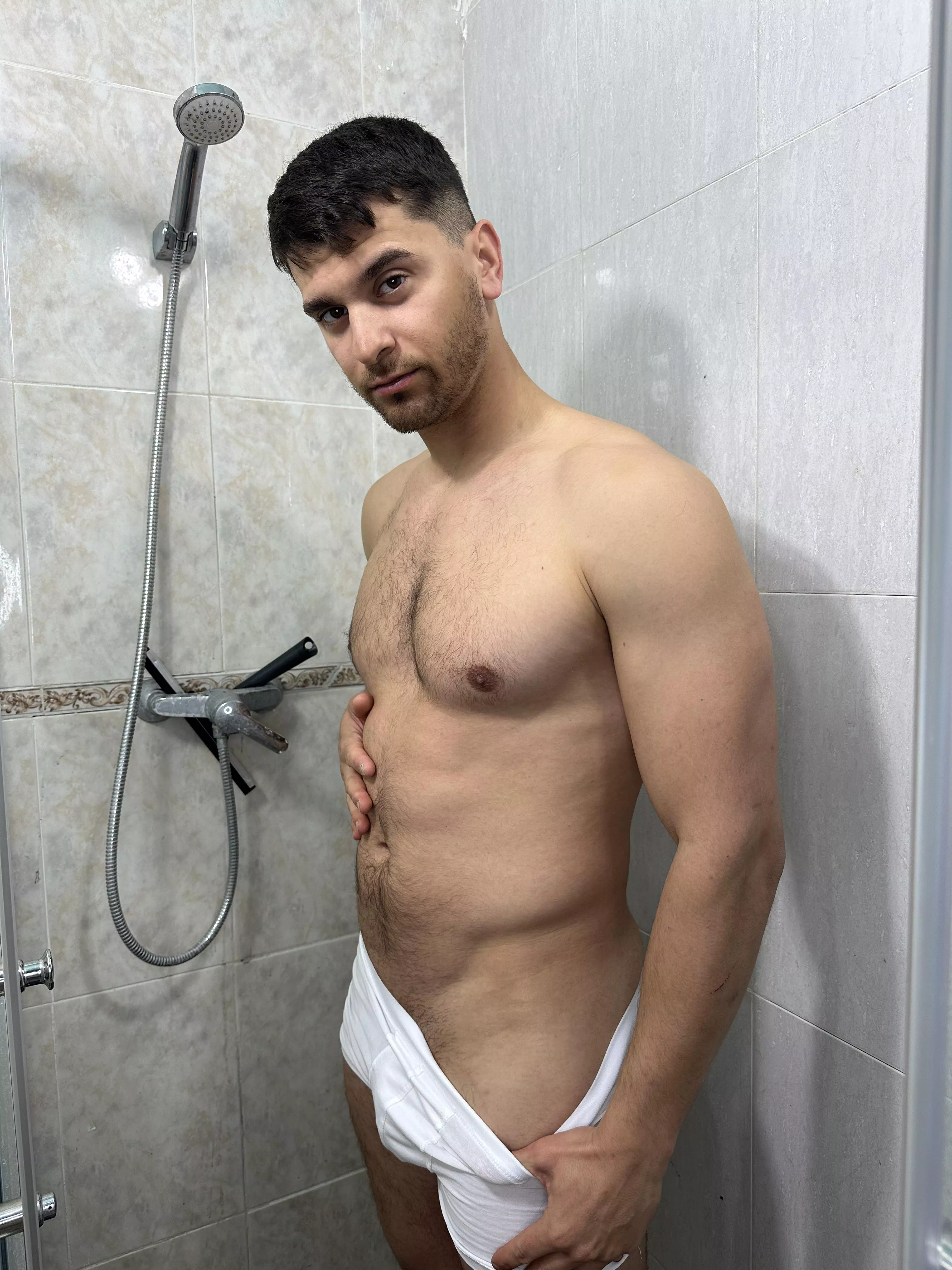 Are you hungry😋? I think I know what you want most now... am I right😉? posted by realisiwak