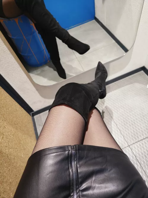 Boots and leather skirt  by SweetieAlyona