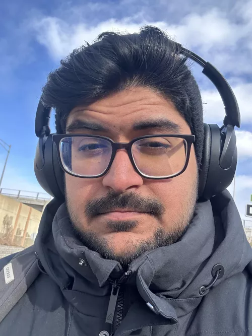 Class was cancelled so I have to walk back through the wind by araantoo