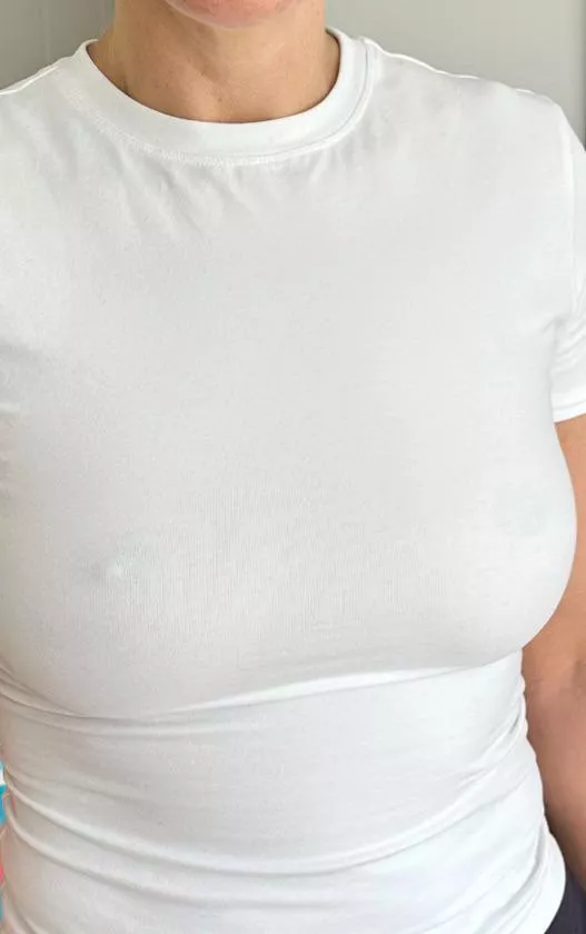 Do I fit in here? posted by Delicious_W1f3