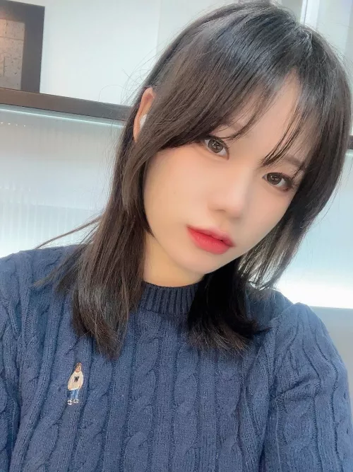 do I have a pretty face? by PhotoWorth