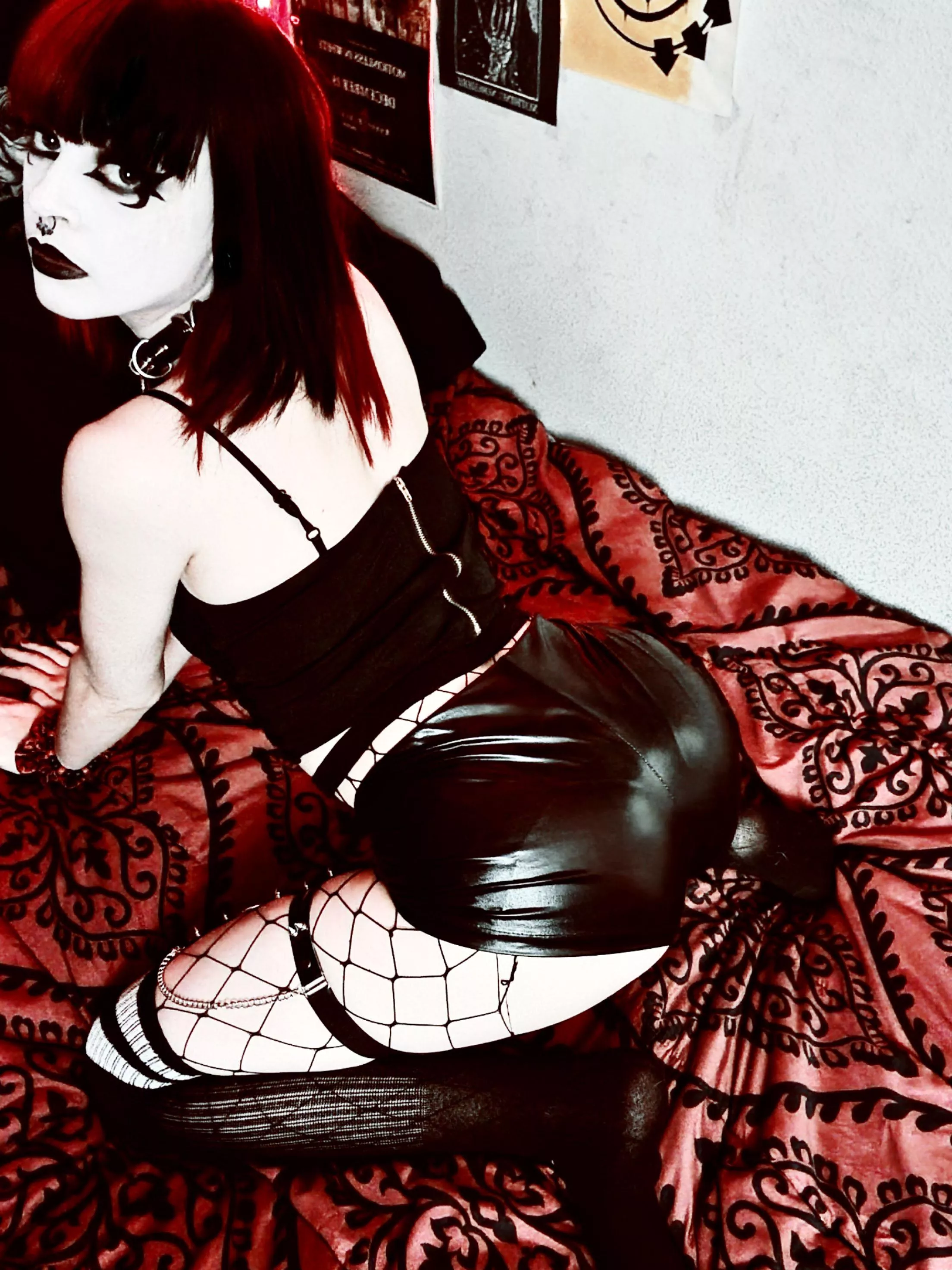 do these shorts make my butt look big?? posted by EmH0rr0r