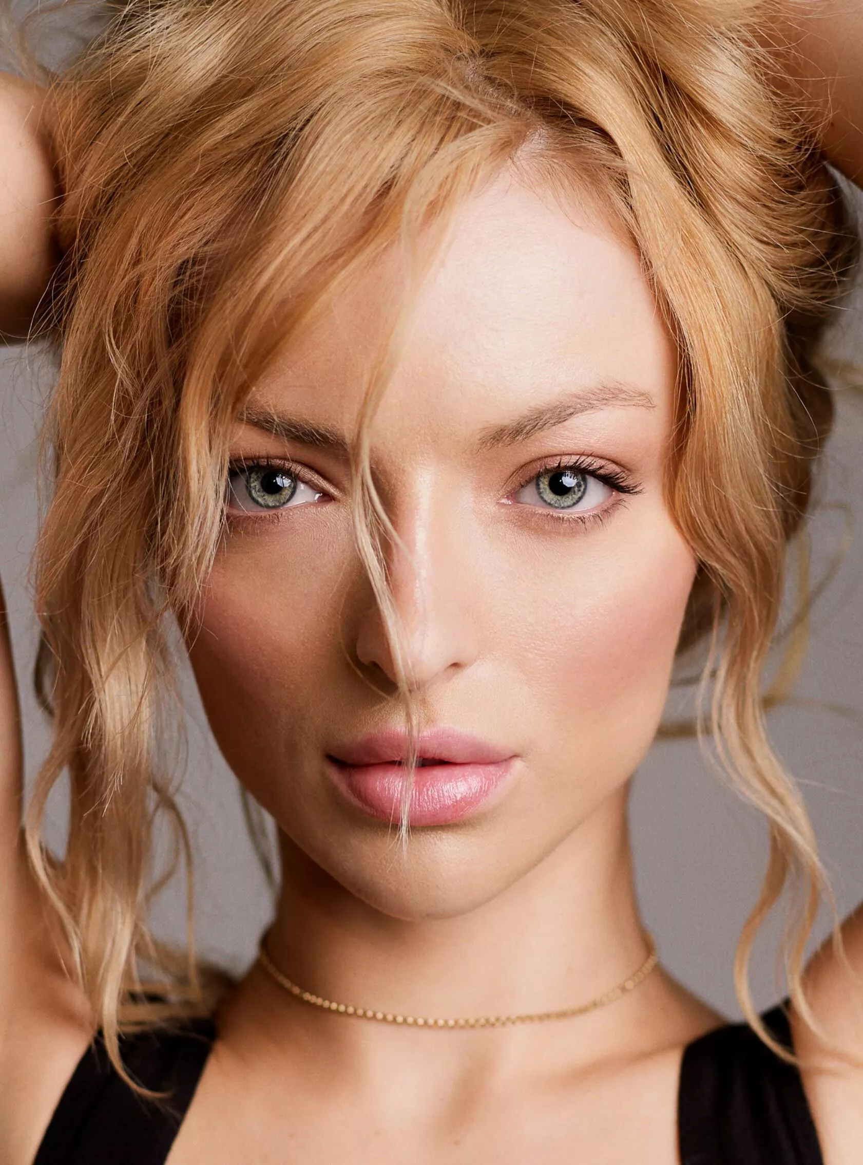 Francesca Eastwood posted by qwer5r