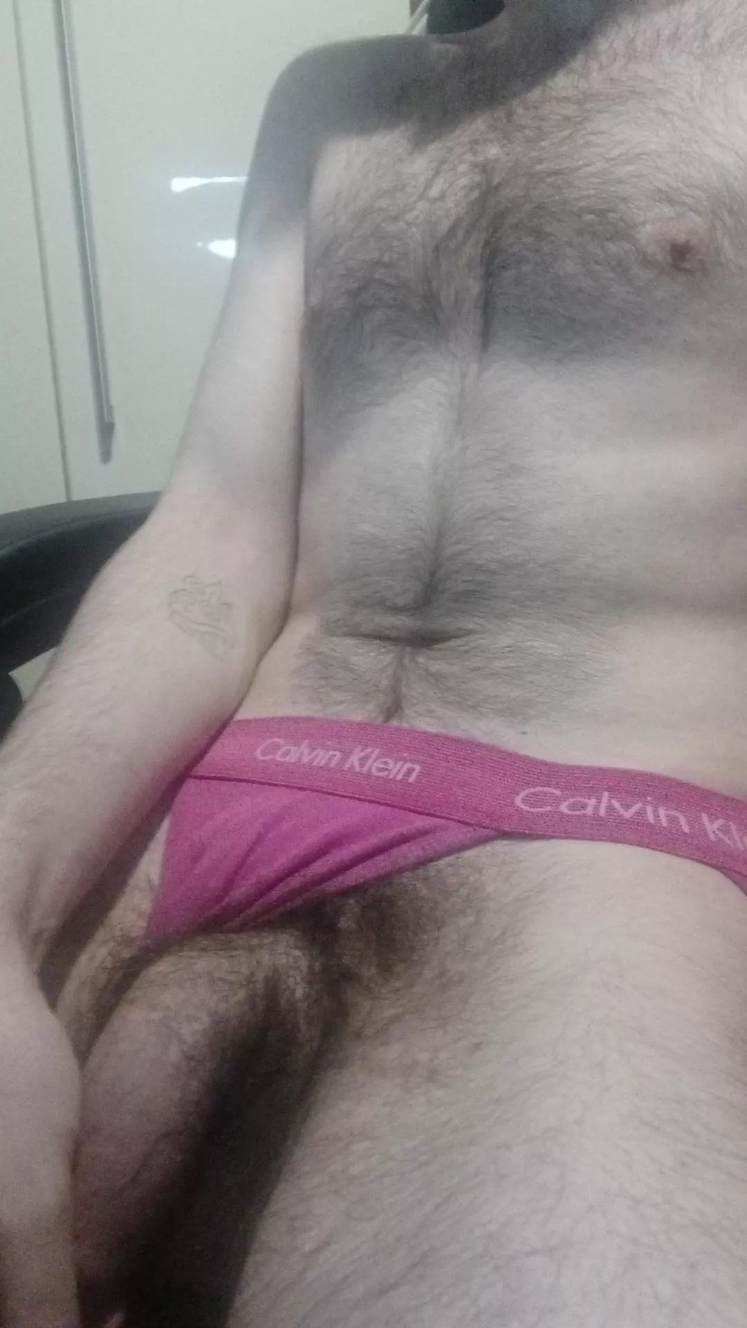 Getting hairier every day 😈 posted by SolomonKey97