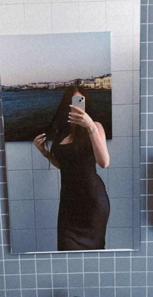 God i love Tight dresses  by ValentinaGoddesss