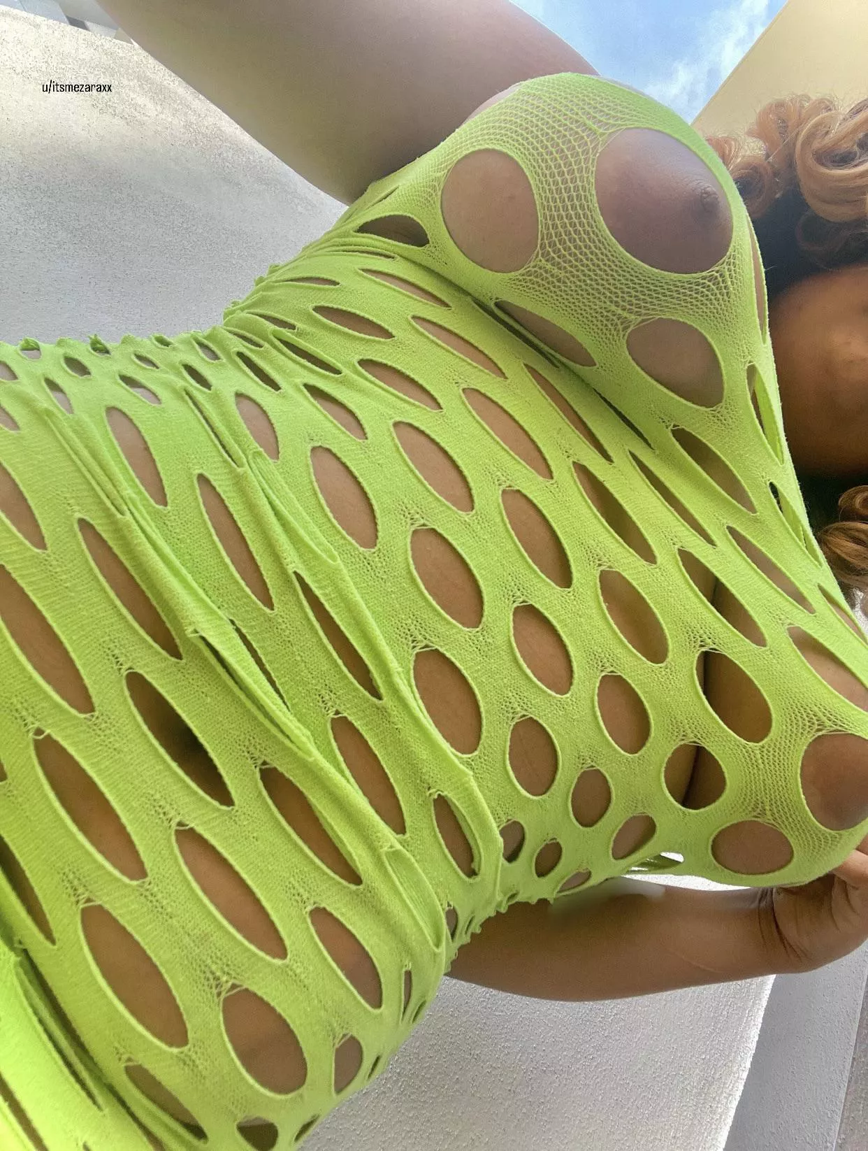 Hey, what are you doing down there?  posted by itsmezaraxx