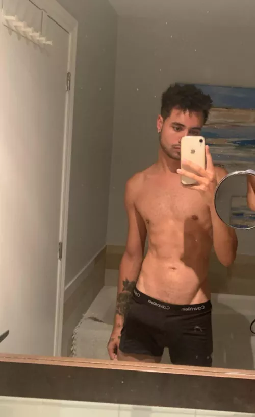 Hope my roommate didn’t notice lol  by ezplzz