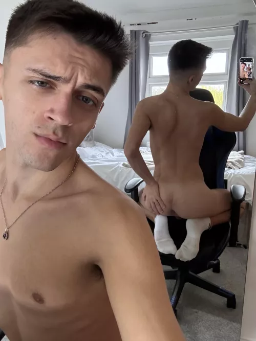 i don’t wanna get dressed  by josh07103