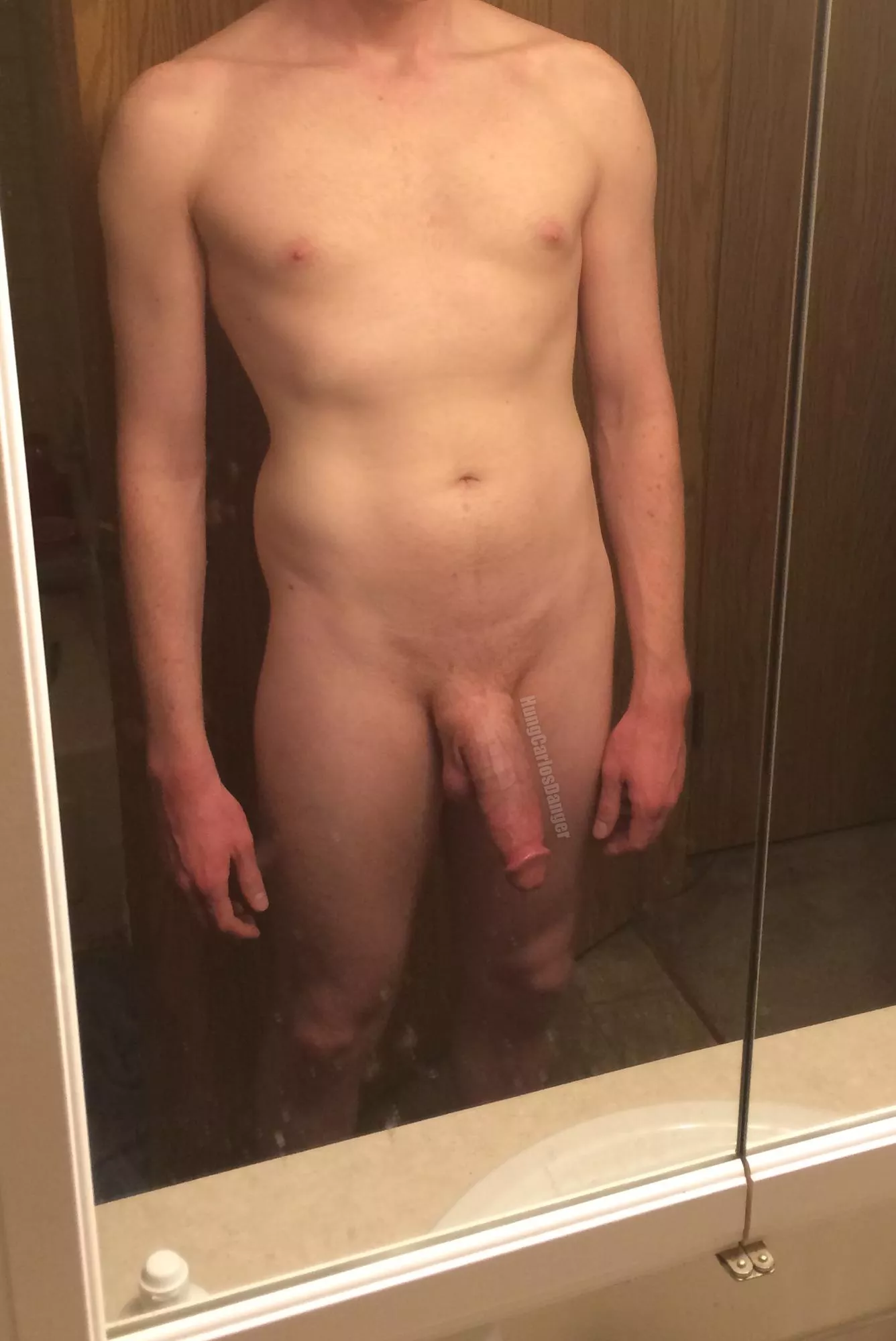 I left the bathroom door wide open 😈 what would you do if you walked in on me? posted by HungCarlosDanger