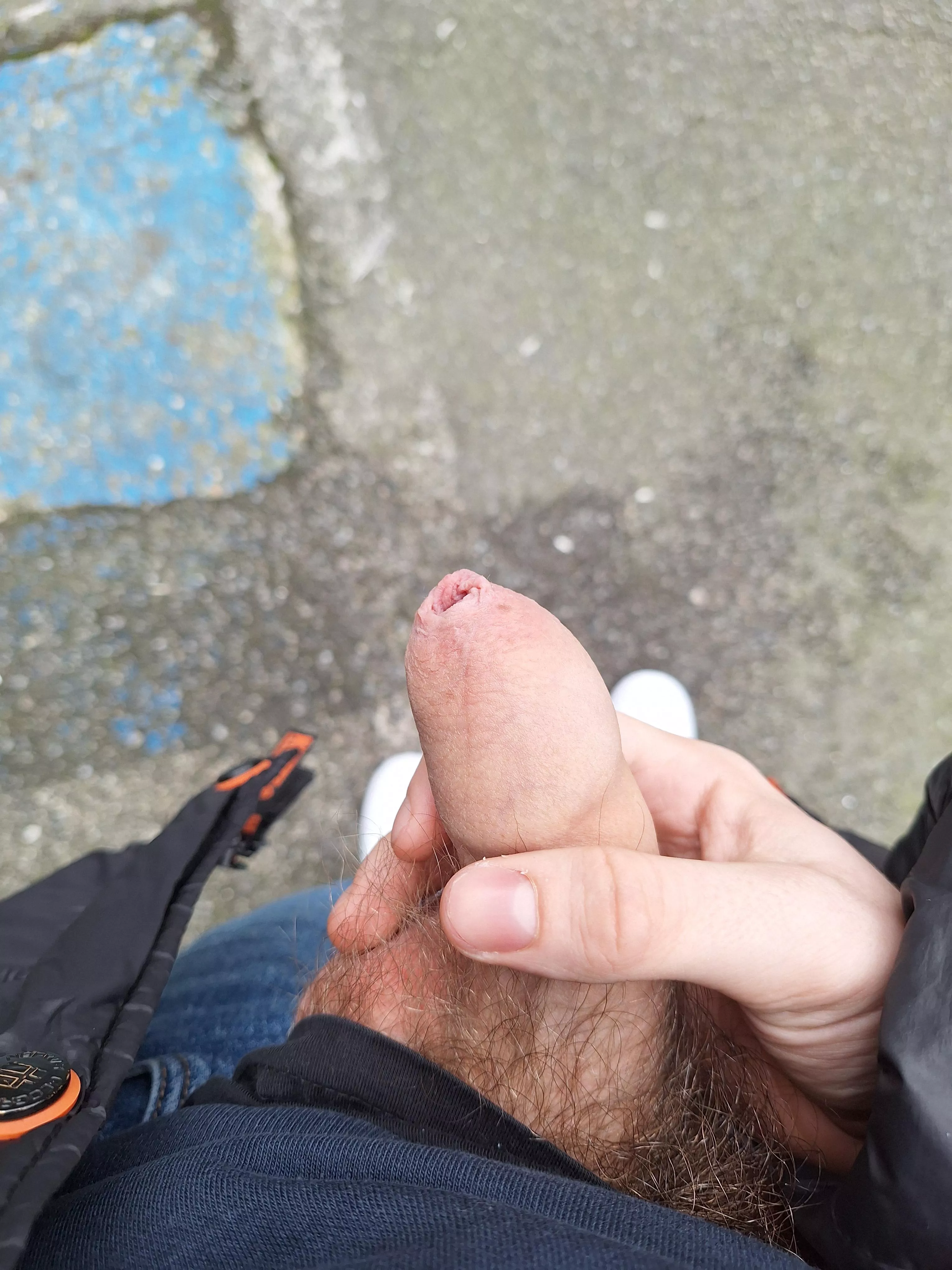 I love to tuch me in the street after gym posted by Alert_Basil8948