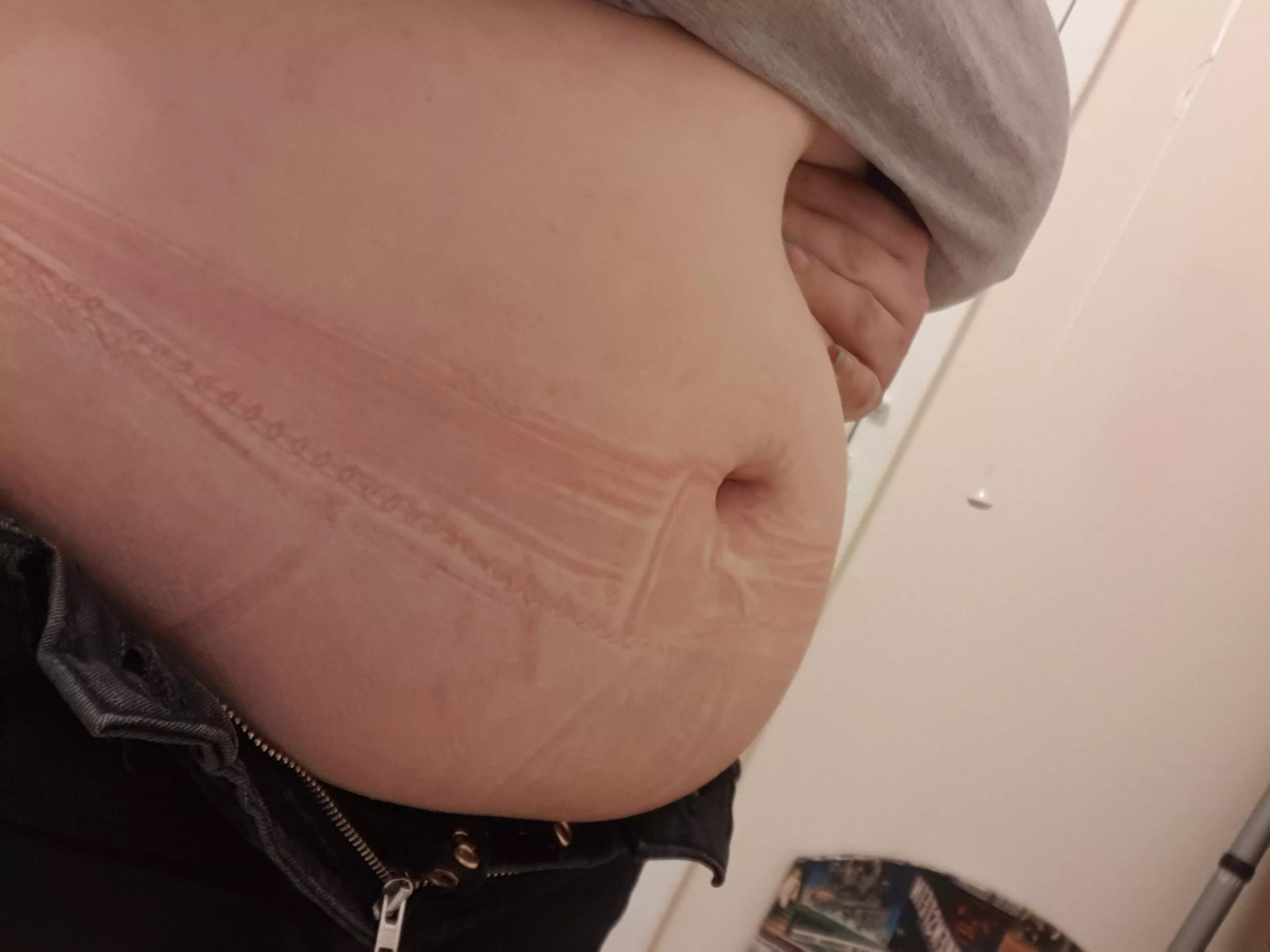 I think I'm gaining weight... need to gain more  posted by Big-Belly-Babe