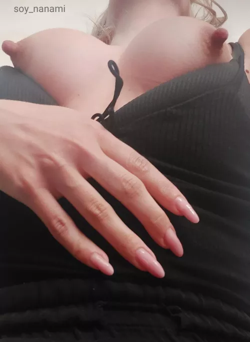 I want my clit and nipples sucked. The order is up to you 😋 by Soy_nanami