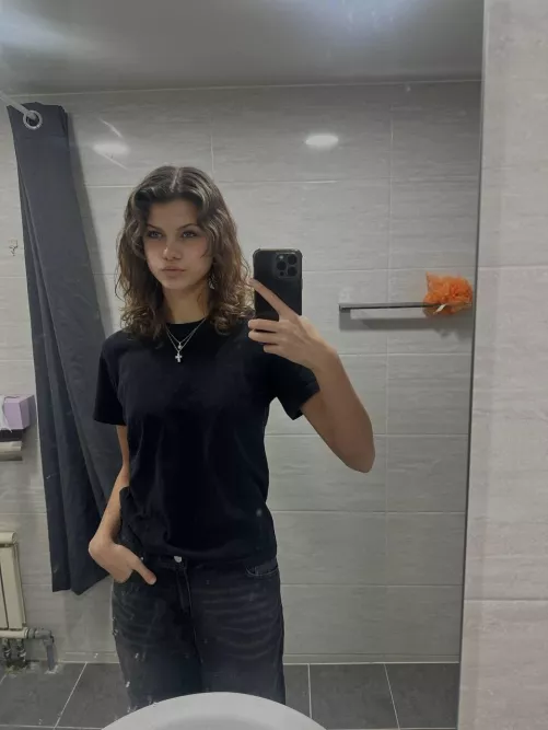 IUTR by Pale-Television