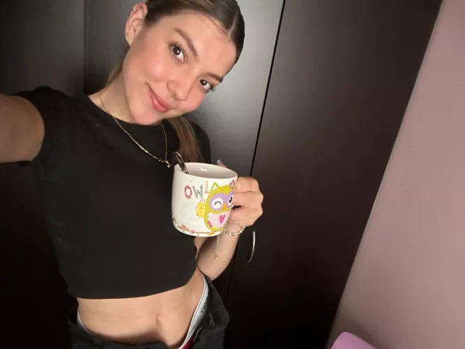 I've been debating for the longest time weather or not to get my belly pierced by HealthyAcadias