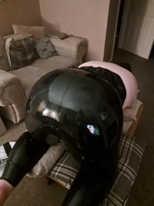 Latex curves hot or nah 🔥 by KinkyandShiny