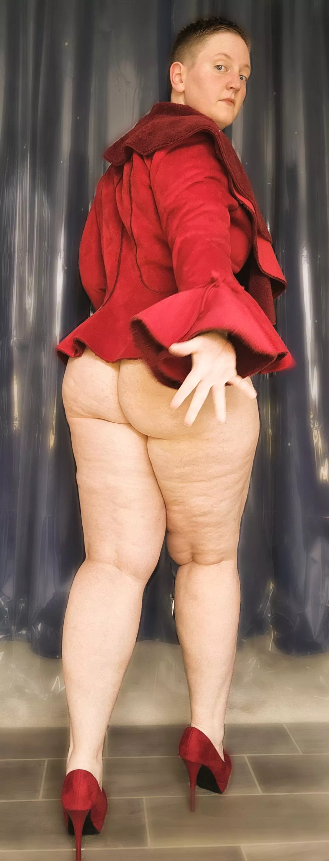 Let's go somewhere with some privacy posted by CynthiaMcKaine