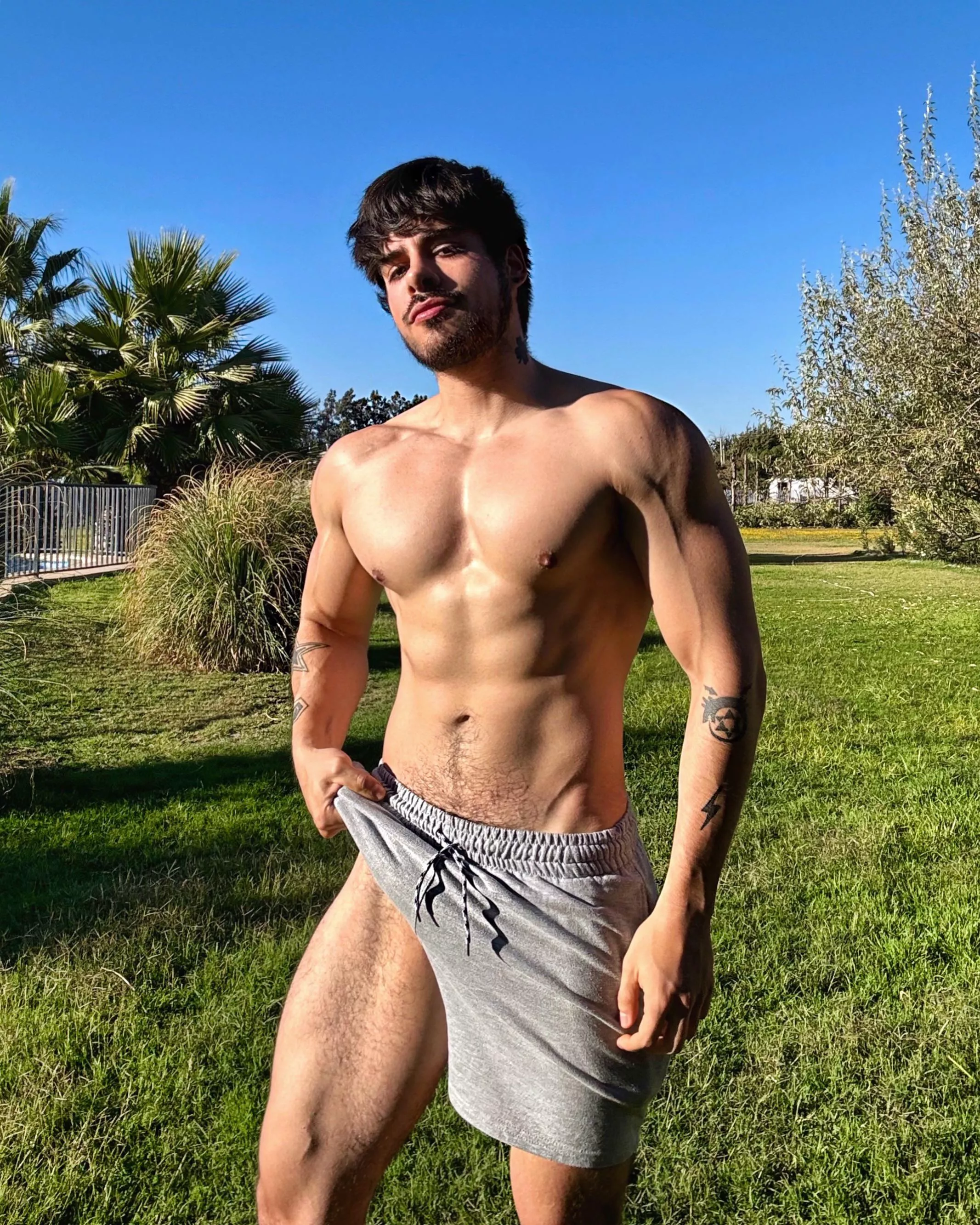 Ripped posted by Angelo_rmni