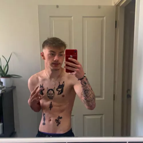 Since you guys liked my first post, here’s the face by Previous_Tennis7575