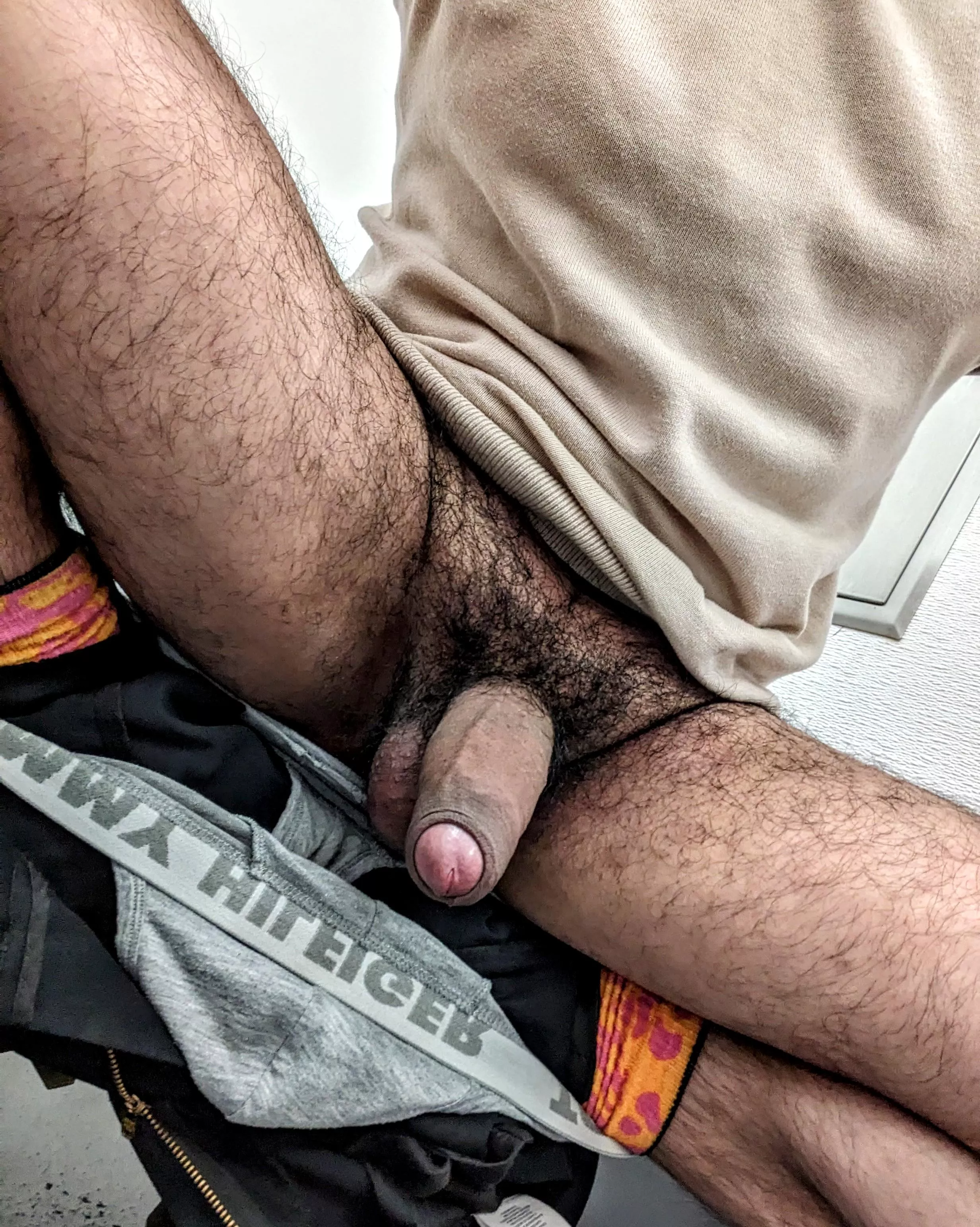 Squatting for the full spread  posted by Broad_Boysenberry403