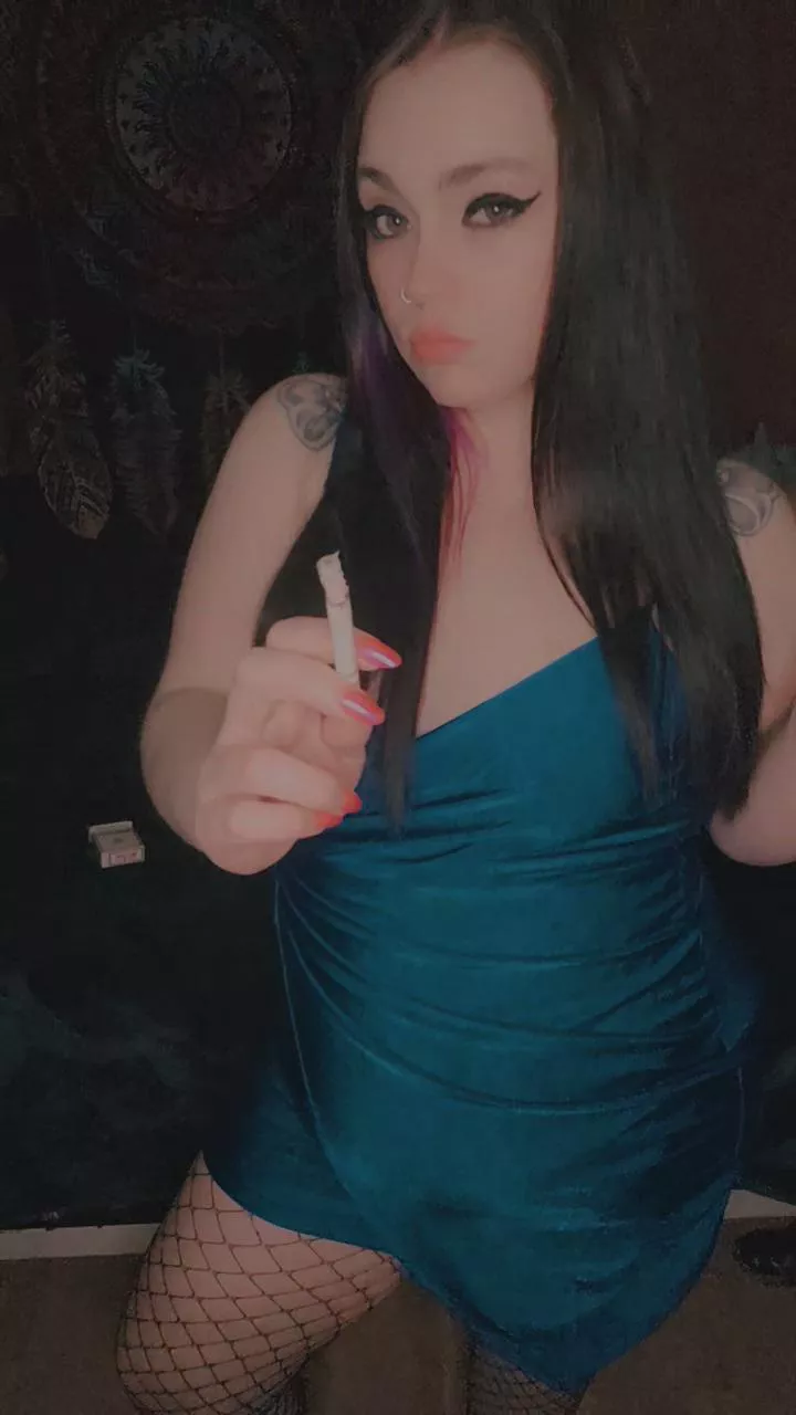 Where's my ashtray? 😈 posted by stonerchicforyou