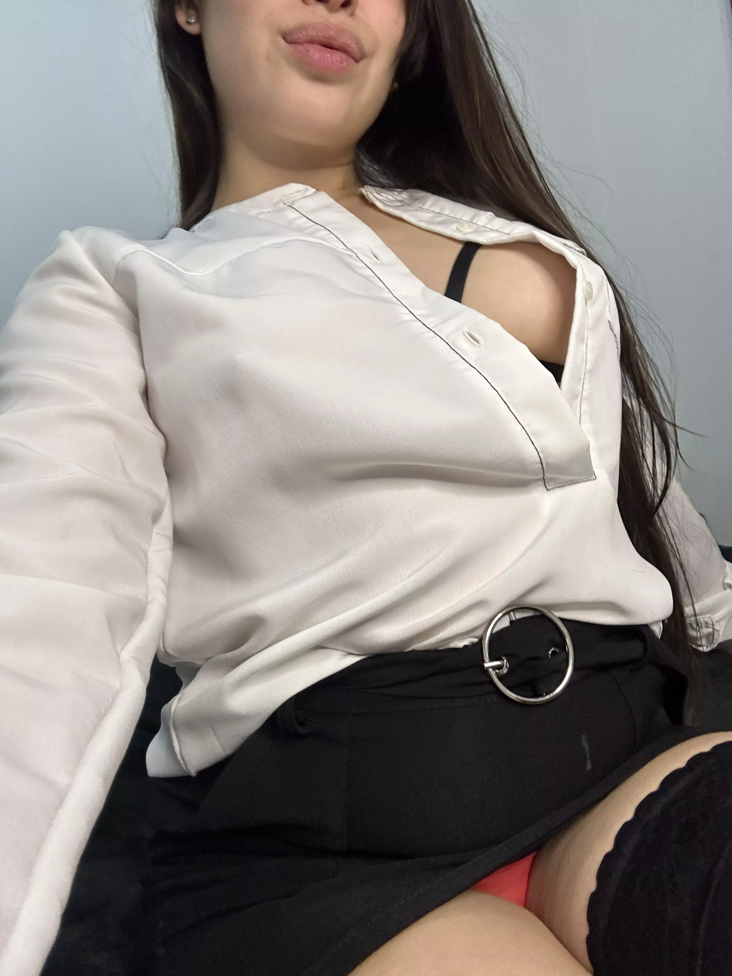 Will your wife get mad if your new secretary looks like this? posted by amaiasexvipp