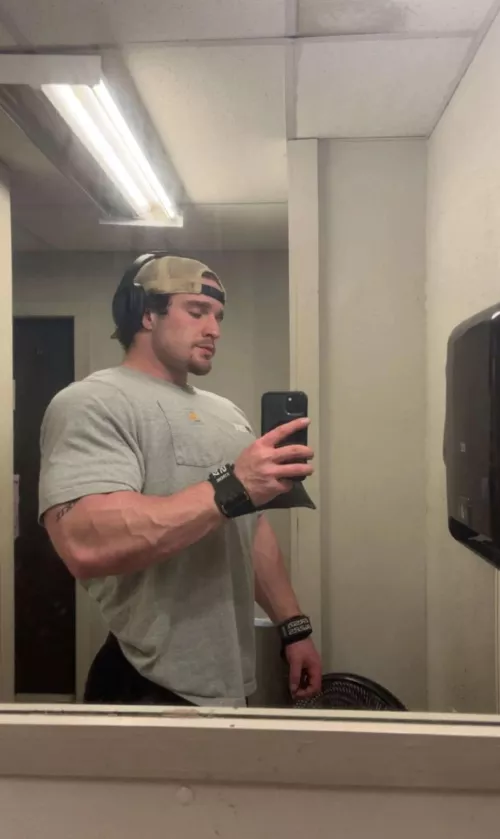 19. I need someone to manhandle me (schuy03) by unplugged_freezer