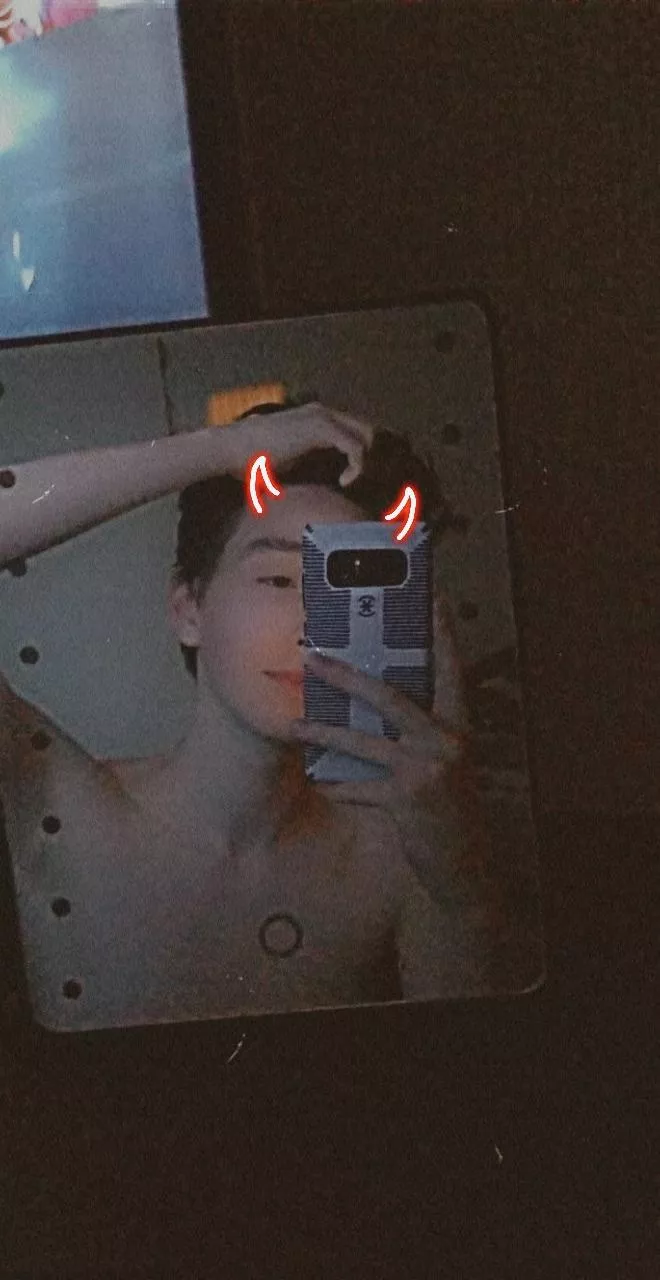 Another selfie. Who needs a boy to send their dicks to? :3 posted by urfavboyfriend