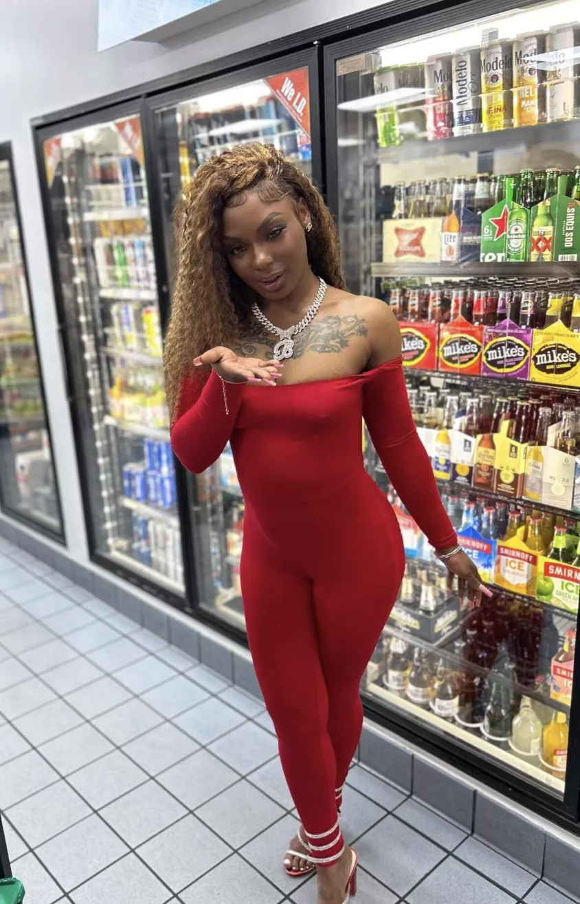 Bra was forgotten opps posted by kanggswagg