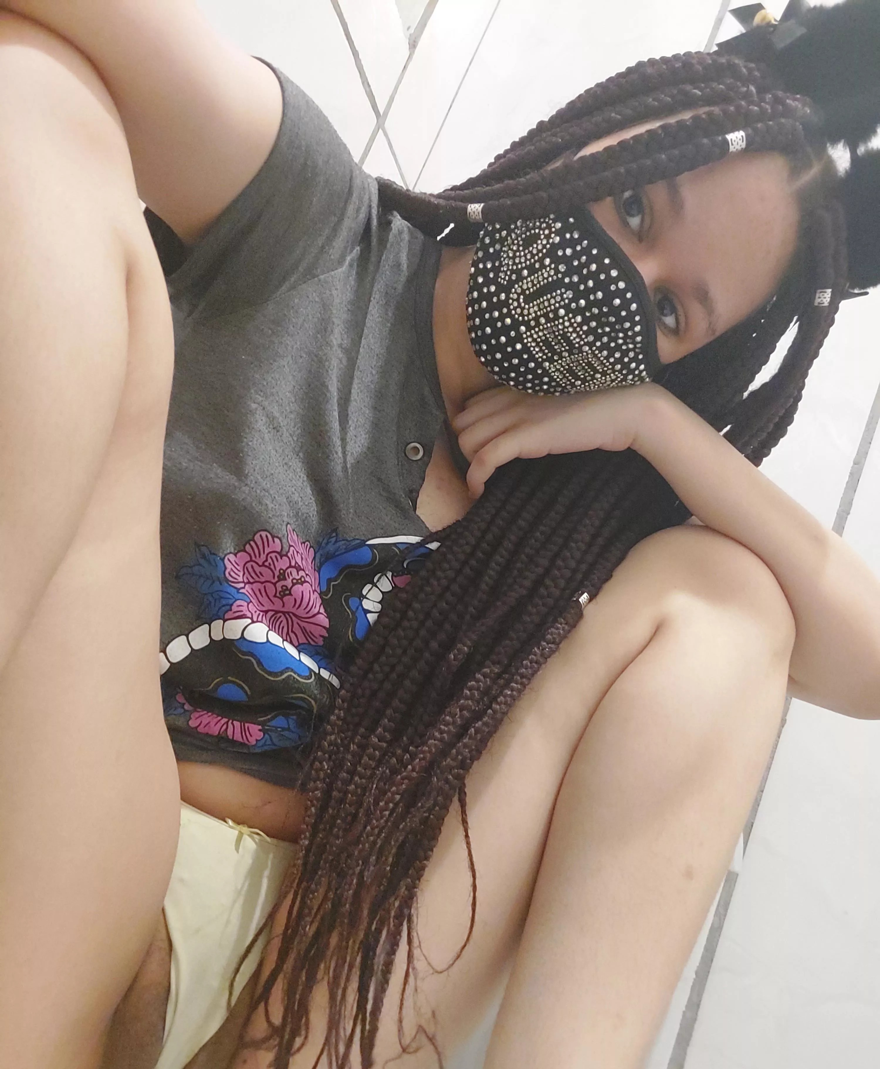 Can i wear this cat ears while we fuck?  posted by babeferzinha