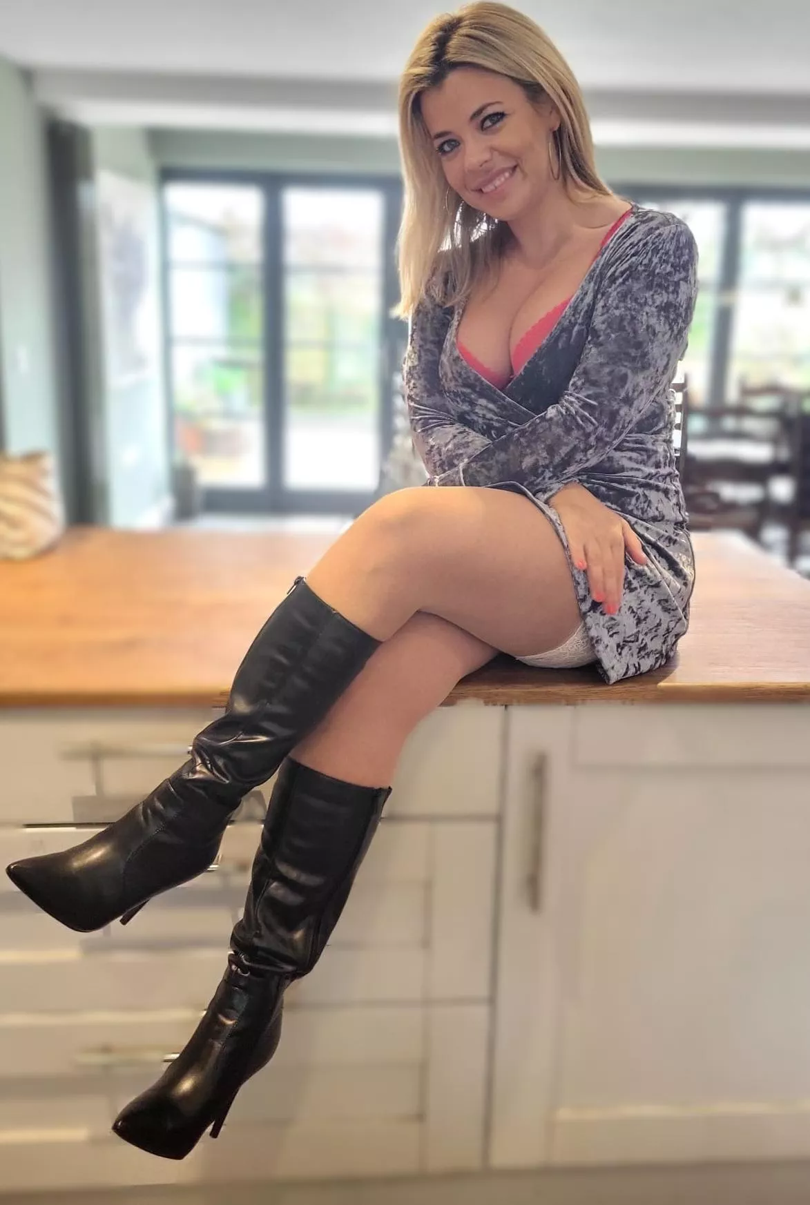 Can still be sexy at nearly 40 posted by FrankieFiestyMilf