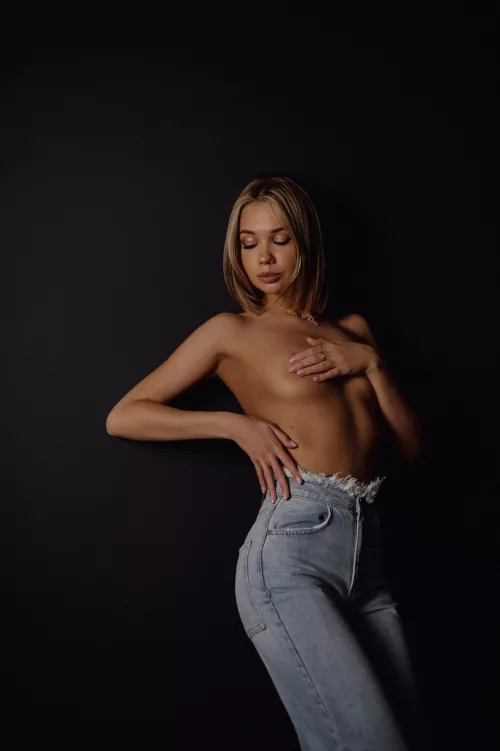 Emily by Emilyy_innit