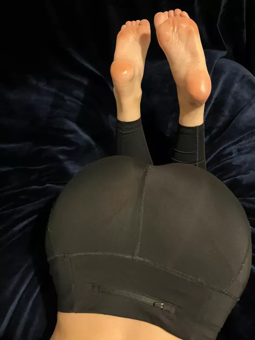 Feeling White sexy today. What do you think? by DiamondNymph