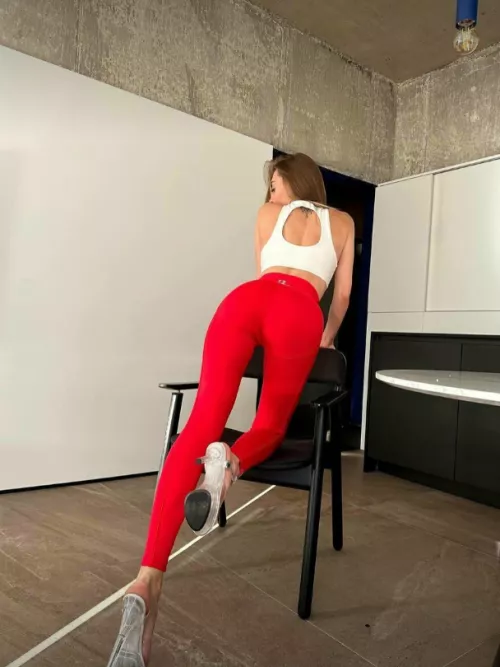 Hey look, I brought u a happy meal by sexy_maier