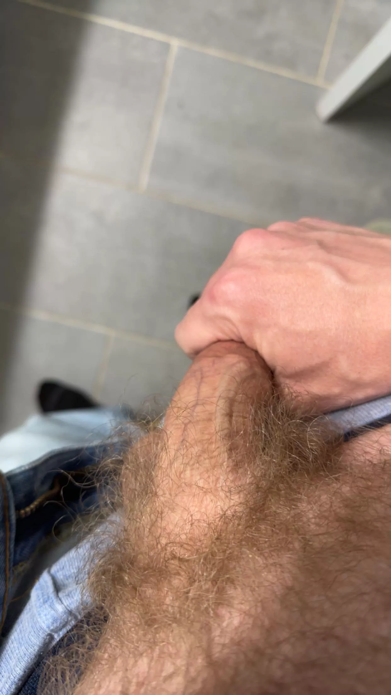 I like that tight grip😈 posted by beerzNbriefz