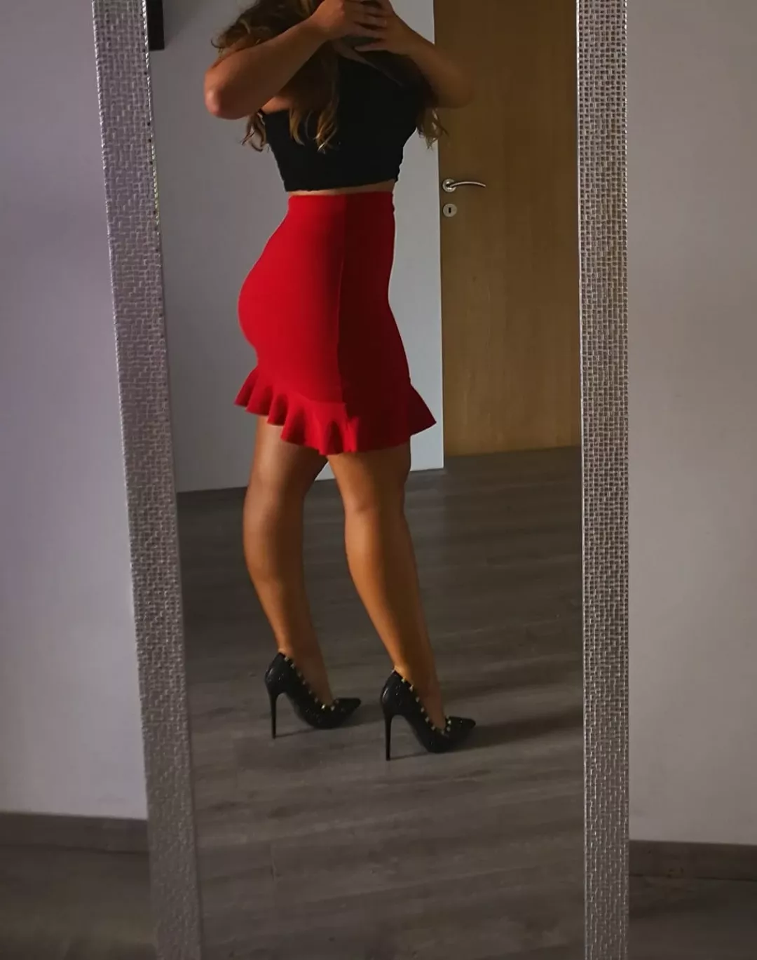 I'm a computer science college girl and love to wear tight clothes to my classes to tease my teachers 😉 posted by nerdyChicken20