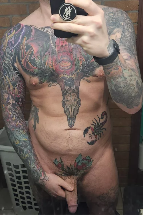 Just hangin around..  by hardluck5577