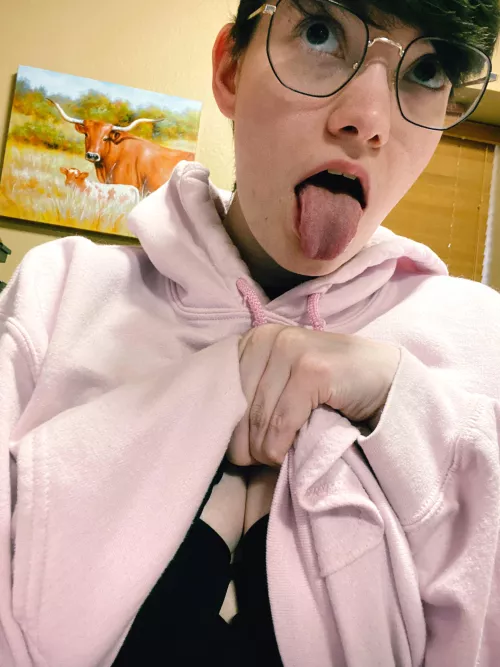 Love being the office whore😜 by slutty_boi_01